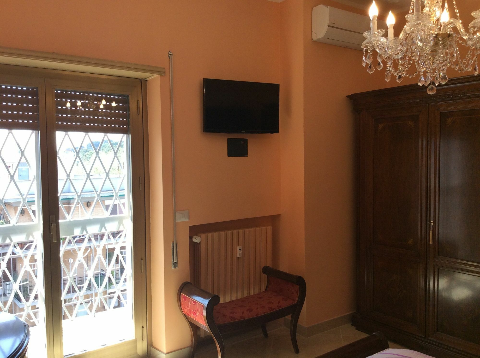 The Sun House Hotel Rome Buitenkant foto